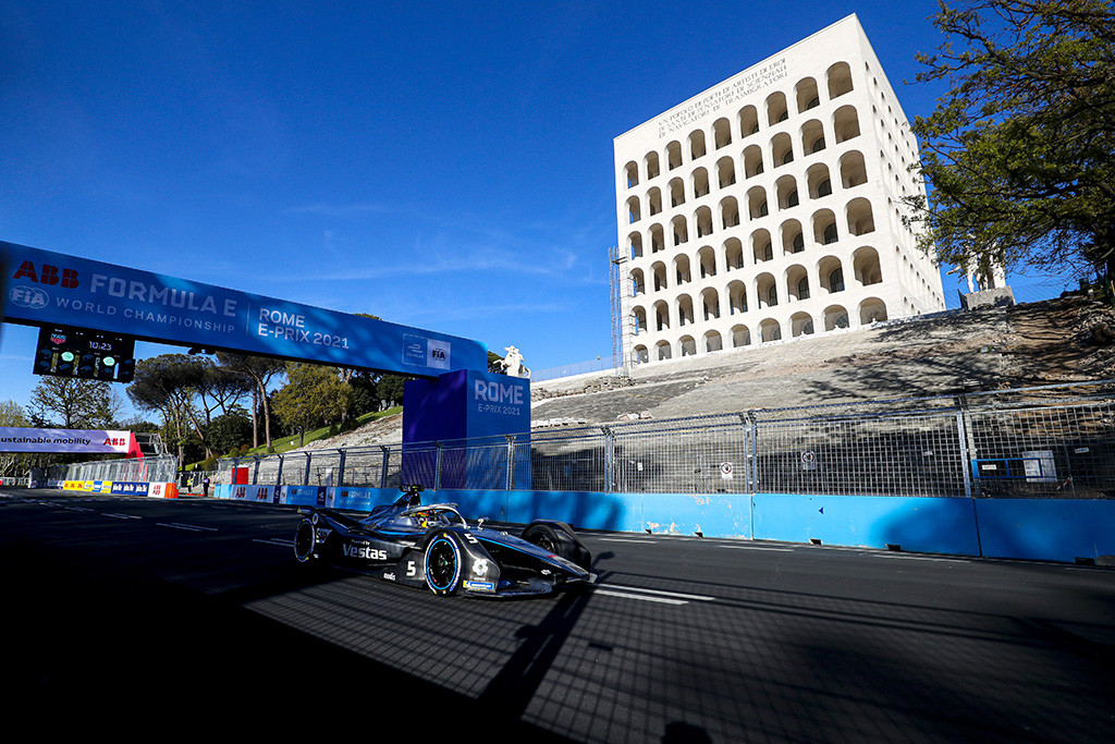 FE. Antrose Romos ePrix lenktynėse triumfavo S. Vandoorne‘as