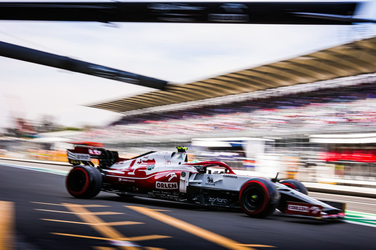 „Alfa Romeo“ taktika A. Giovinazzi sukėlė daug klausimų